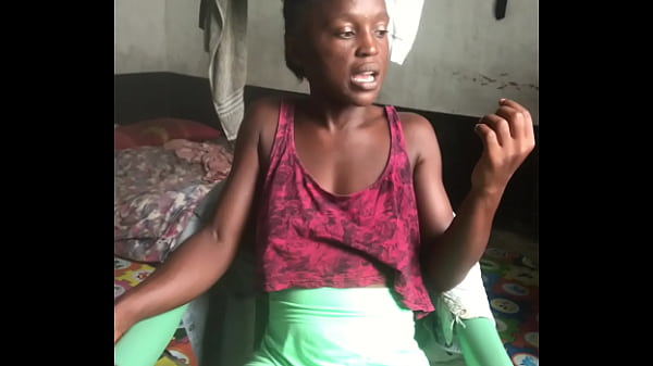 Cengetcchchcketch Conking en su habitación de Kne