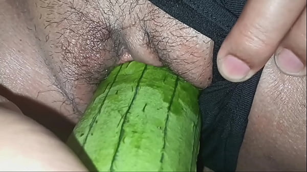 El niño se comió a la niña en Libler · ·nxx.com.se