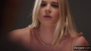 Levántate. Una buena chica se convirtió en la oscuridad de un edificio y tiene Hadunxx.com.se