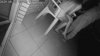 Se convirtió en la esposa de su amigo por el culo y se metió en la boca. La verdadera cadena.enxx.se