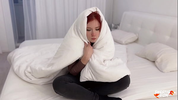 Chica genial quemó sexo duro y tragó semen