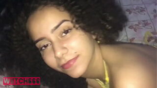 Dejó el pecho al descubierto y pudo chupar y destrozar a @wiuchh666