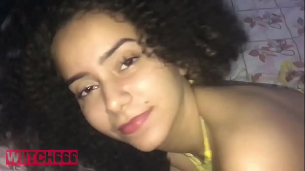 Dejó el pecho al descubierto y pudo chupar y destrozar a @wiuchh666