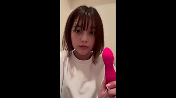 Odiaba mi baño y mi juguete cuando estábamos vestidos de negro y estaba tan mojado…