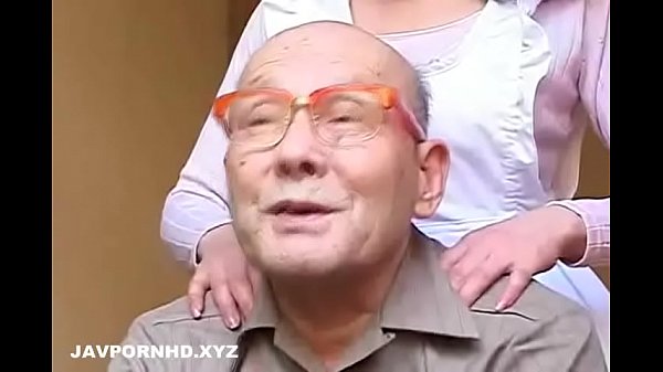 Una familia japonesa indiferente es